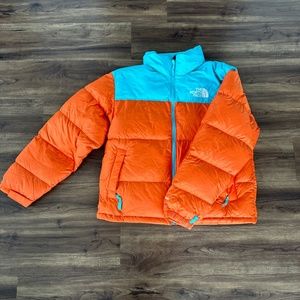 NORTH FACE PUFFER JACKET